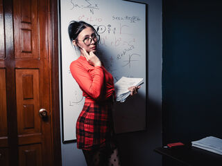 girl cam nude MillyFernandez