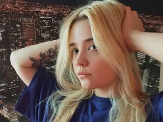 webcamstripper picture MonnieMoniz