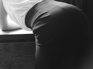 strip show NadiaBlanc