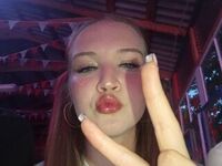 girl cam NelleCauthorne