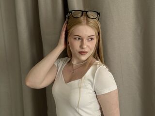live free chat NikkiByous