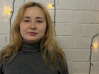 camgirl masturbating with dildo PollySausedo