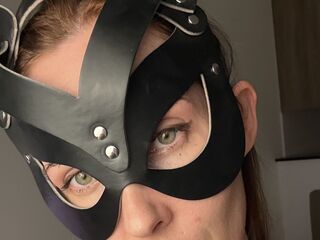 hot striptease web cam QtKaty