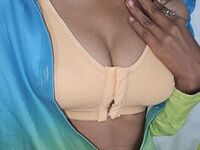 livesex cam girl RitikaRani