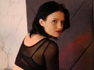 topless camgirl RowenBenson