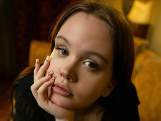 camwhore masturbating with sextoy SarandaRyan