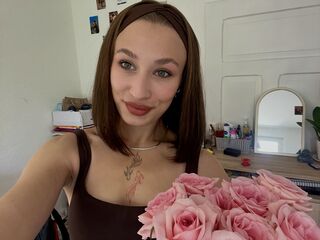 naughty camgirl masturbating SophieMadsen