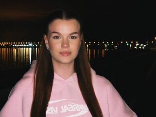 camwhore masturbating with sextoy StaceyRouthier