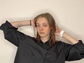 nude webcamgirl pic SunniBanderas