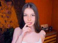 adult live web cam SynnoveDobson
