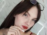 camgirl playing with vibrator TianaHoeft