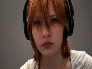 camgirl playing with sex toy ValeriChagolla
