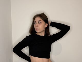 naughty camgirl masturbating with vibrator VanessaShirer