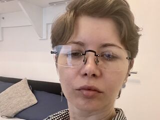 naughty camgirl fingering pussy VelvetVenom