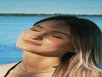 fingering webcamgirl VerlineBurth