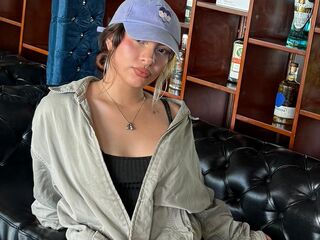 cam girl spreading pussy WillowJones